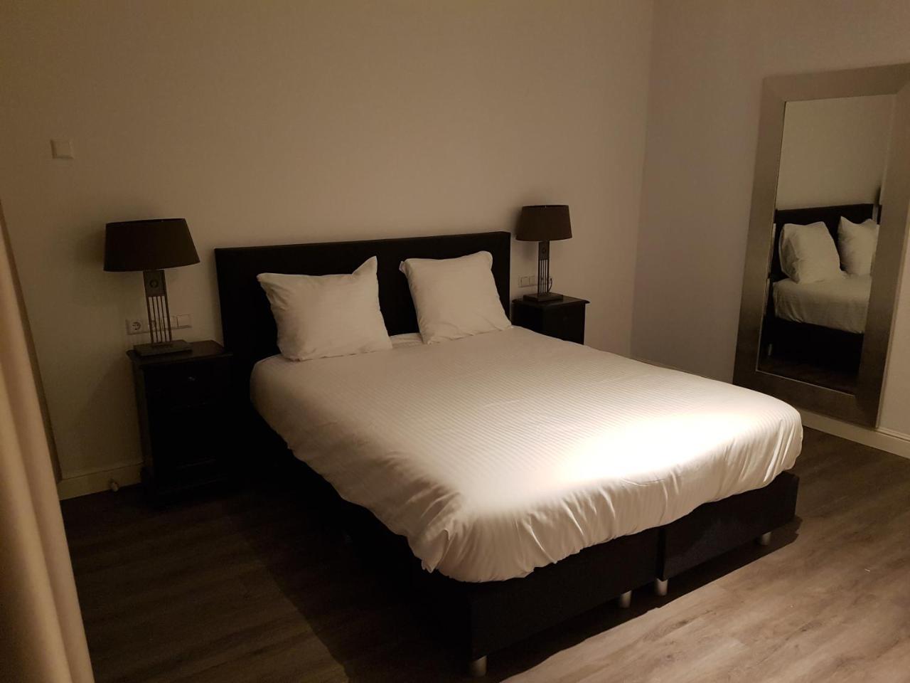Hotel De Lis Lisse Dış mekan fotoğraf