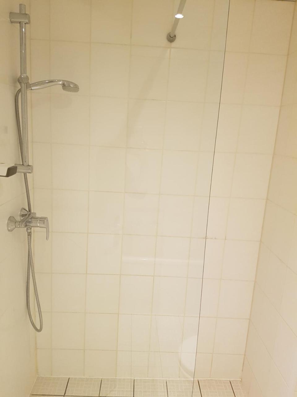 Hotel De Lis Lisse Dış mekan fotoğraf