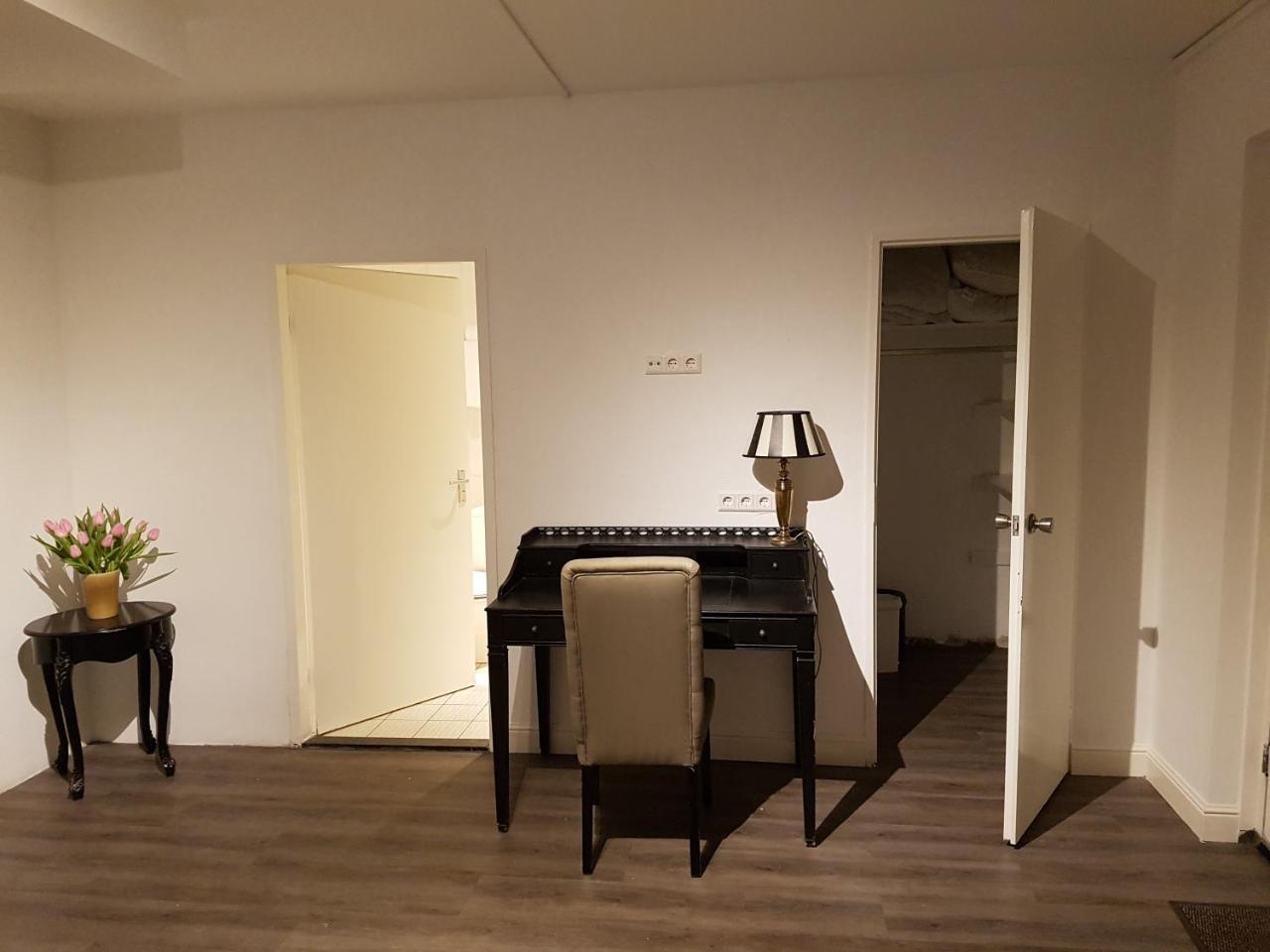 Hotel De Lis Lisse Dış mekan fotoğraf