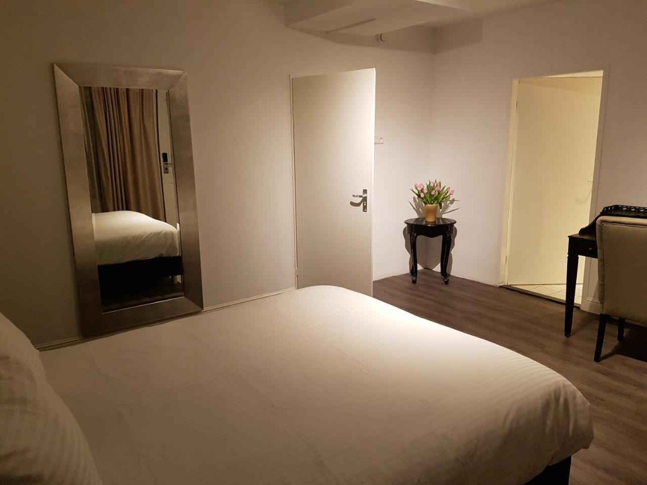 Hotel De Lis Lisse Dış mekan fotoğraf